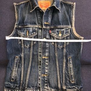 Men’s denim vest